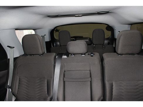 Used 2020 Ford Explorer XLT image 37