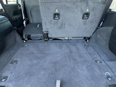 Used 2025 Jeep Wrangler Sahara image 15