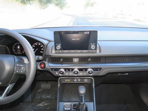 Used 2025 Honda CR-V EX image 16