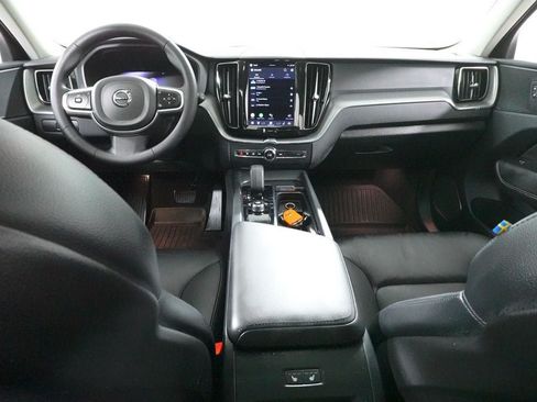 Used 2023 Volvo XC60 B5 Core w/ Climate Package AWD/4WD image 10