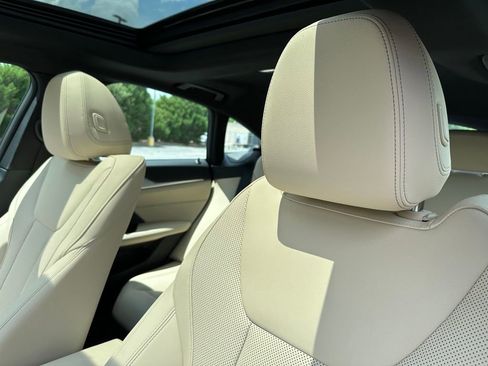 Used 2026 BMW M440i RWD image 16