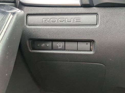 Used 2023 Nissan Rogue S FWD image 14