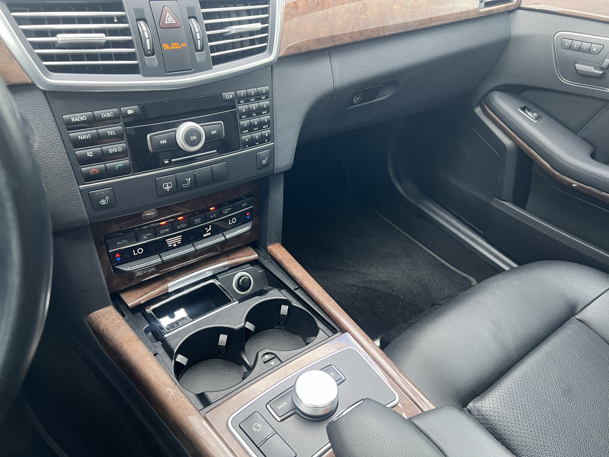 Used 2011 Mercedes-Benz E 350 Sedan image 23
