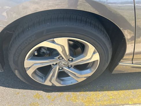 Used 2020 Honda Accord EX-L image 6
