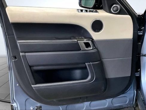 Used 2019 Land Rover Range Rover Sport HSE AWD/4WD image 25