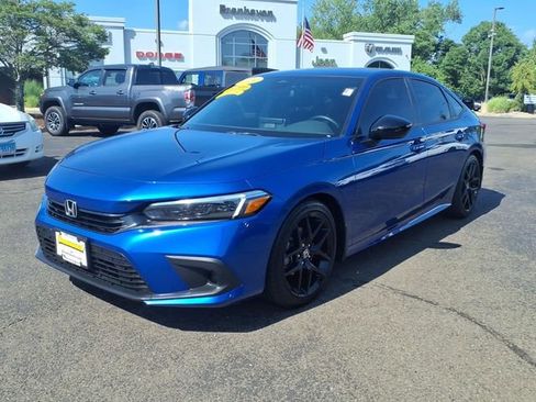 Used 2024 Honda Civic Sport image 3