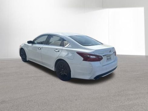 Used 2018 Nissan Altima 2.5 S w/ S Convenience Package FWD image 9