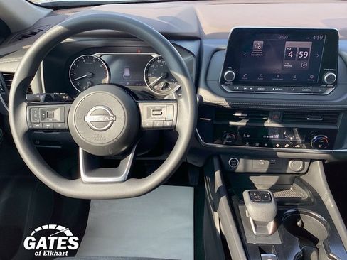 Used 2023 Nissan Rogue SV AWD/4WD image 19