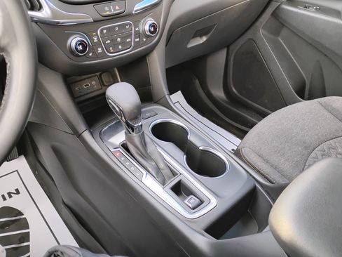 Used 2022 Chevrolet Equinox LT image 13