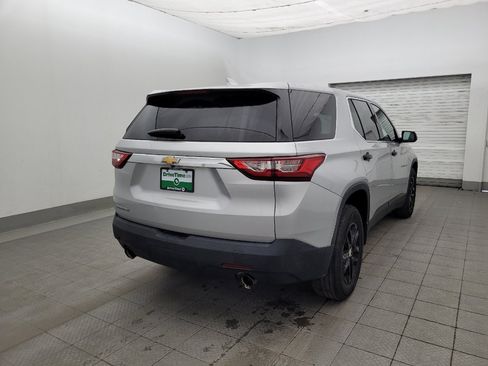 Used 2019 Chevrolet Traverse LS FWD image 9