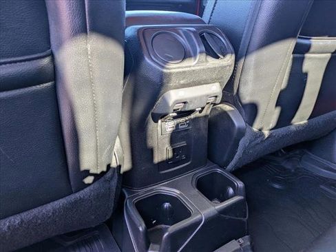 Used 2020 Jeep Gladiator Overland image 18