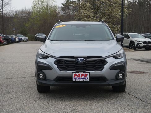 Used 2024 Subaru Crosstrek 2.5i Limited AWD/4WD image 2