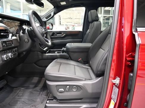 New 2026 GMC Yukon XL Denali w/ Sun & Power Step Package AWD/4WD image 11