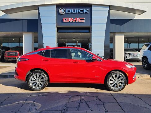 New 2026 Buick Envista Avenir image 3
