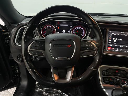 Used 2020 Dodge Challenger R/T Scat Pack w/ Dynamics Package image 21