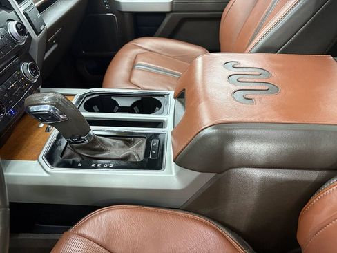 Used 2018 Ford F150 King Ranch w/ Equipment Group 601A Luxury AWD/4WD image 22