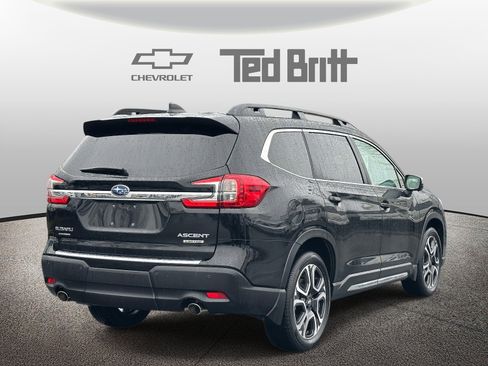 Used 2023 Subaru Ascent Limited w/ Technology Package image 4