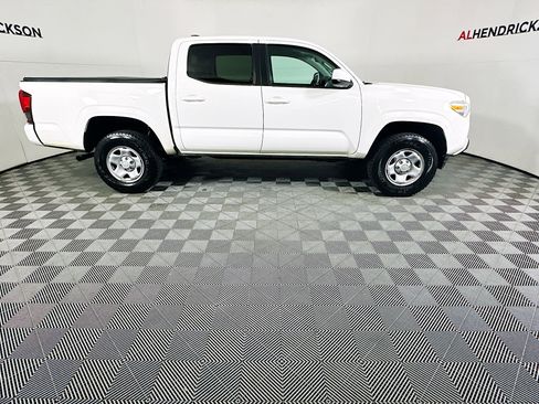 Used 2021 Toyota Tacoma SR image 2
