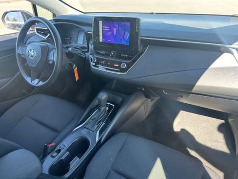Used 2024 Toyota Corolla LE FWD image 31