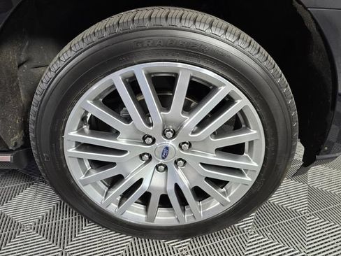 Certified 2023 Ford Expedition Max Platinum AWD/4WD image 9