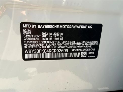 New 2024 BMW i5 eDrive40i w/ Premium Package image 17