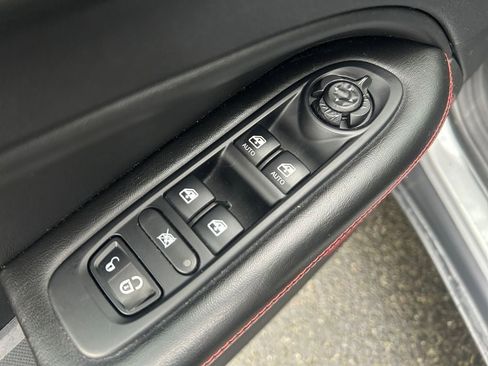 Used 2020 Jeep Compass Trailhawk image 23