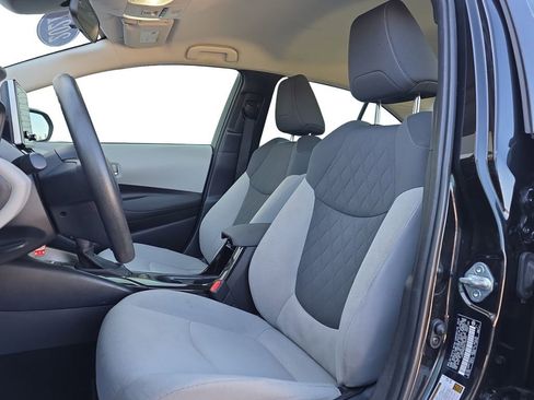 Used 2021 Toyota Corolla LE image 27