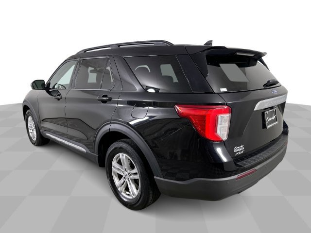 Used 2023 Ford Explorer XLT AWD/4WD image 6