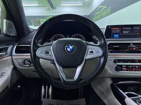 Used 2018 BMW 750i xDrive AWD/4WD image 20