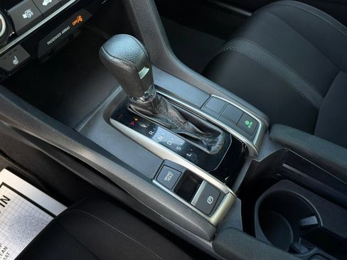 Used 2019 Honda Civic EX image 19