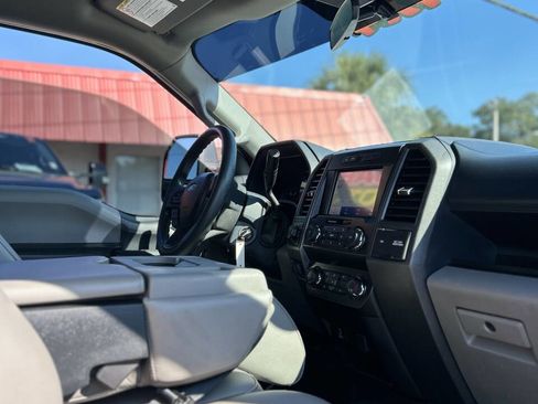 Used 2022 Ford F250 XL w/ Power Equipment Group image 10