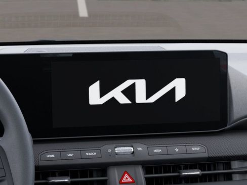 New 2026 Kia K4 LXS image 21