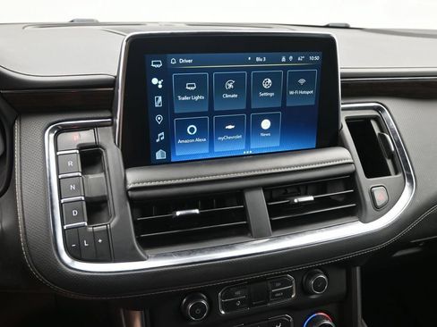 Used 2023 Chevrolet Suburban Premier AWD/4WD image 13