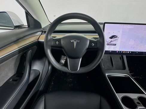 Used 2022 Tesla Model 3 Long Range AWD/4WD image 4