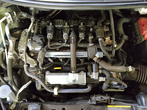 Used 2025 Nissan Versa S w/ S Plus Package FWD image 30