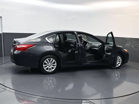 Used 2017 Nissan Altima 2.5 S w/ Power Driver Seat Package FWD image 28