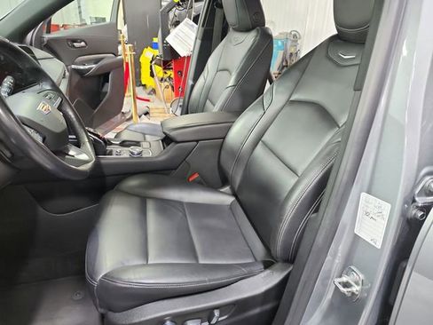 Used 2024 Cadillac XT4 Premium Luxury image 19