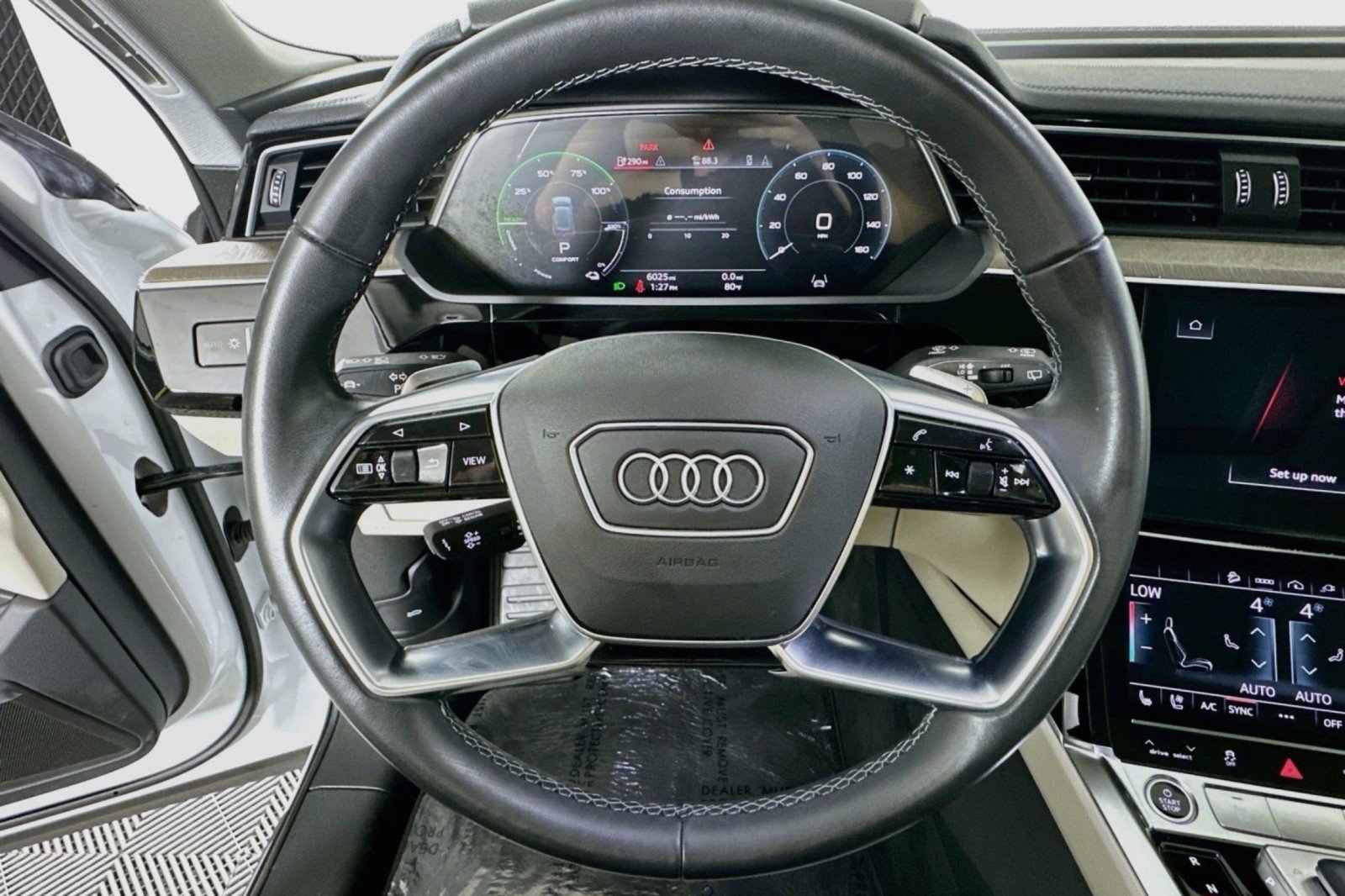Used 2024 Audi Q8 e-tron Premium Plus AWD/4WD image 19