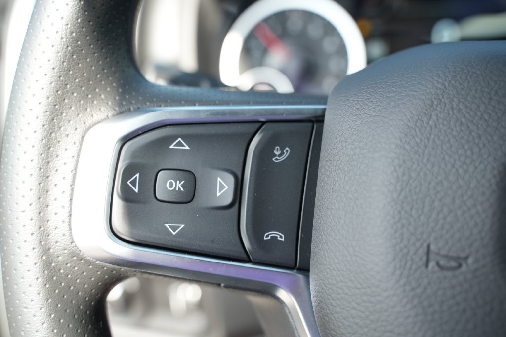 New 2026 RAM 1500 Express AWD/4WD image 30