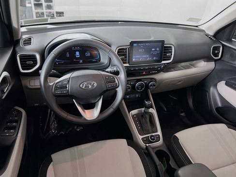 Certified 2026 Hyundai Venue SEL FWD image 23