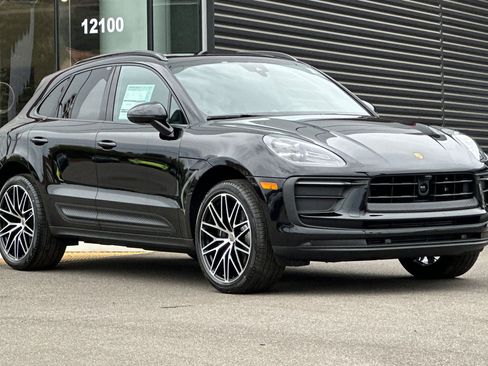 New 2025 Porsche Macan image 10