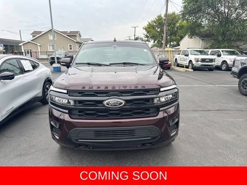 Used 2023 Ford Expedition Max Limited AWD/4WD image 2