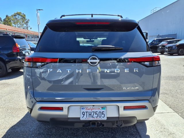 Certified 2025 Nissan Pathfinder Platinum FWD image 25