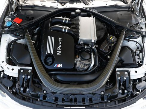 Used 2018 BMW M3 RWD image 55