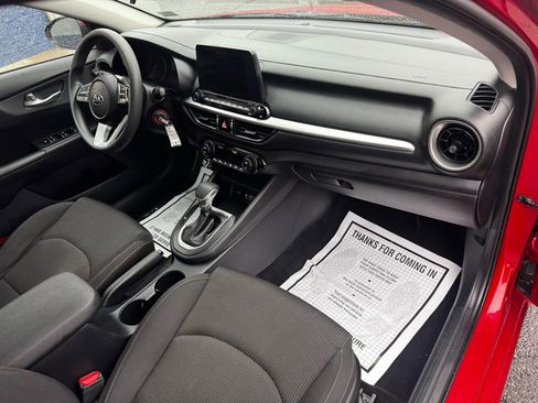 Used 2019 Kia Forte LXS image 15