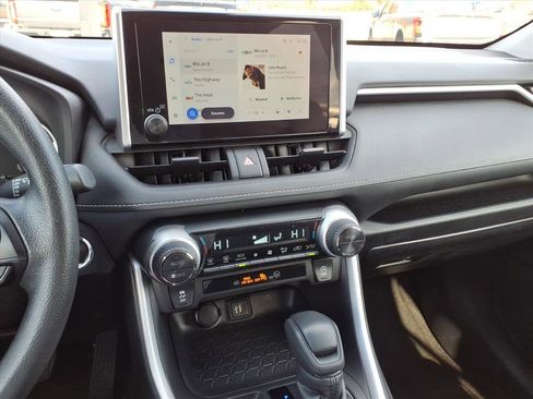 Used 2024 Toyota RAV4 XLE image 8