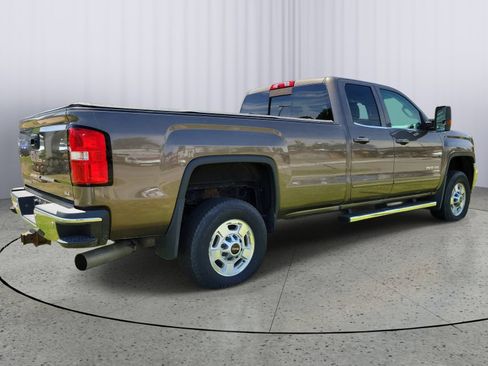 Used 2015 GMC Sierra 2500 SLE w/ SLE Preferred Package AWD/4WD image 3