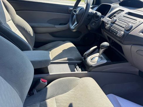 Used 2010 Honda Civic LX image 29