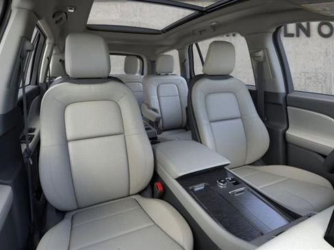 New 2026 Lincoln Aviator Reserve AWD/4WD image 10