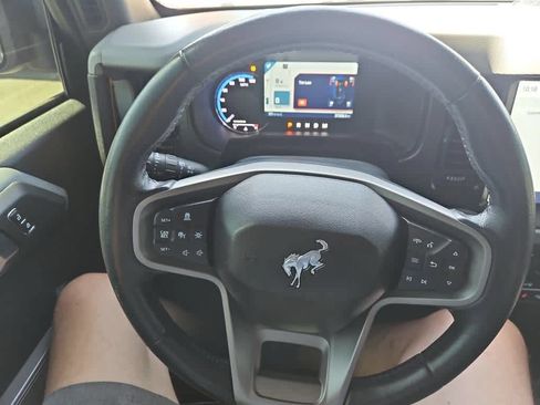 Used 2023 Ford Bronco Badlands AWD/4WD image 15